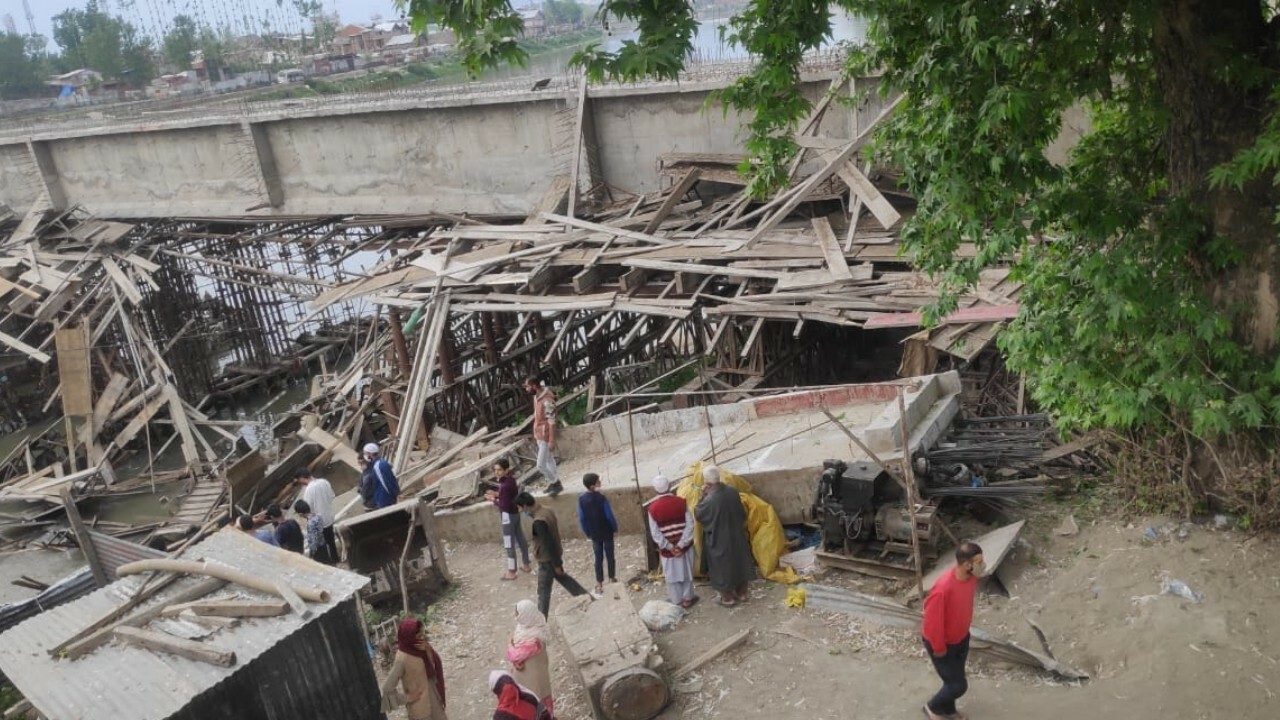 Under construction Cement Kadal Bridge collapses at Noorbagh, no injury reported Asian News Hub