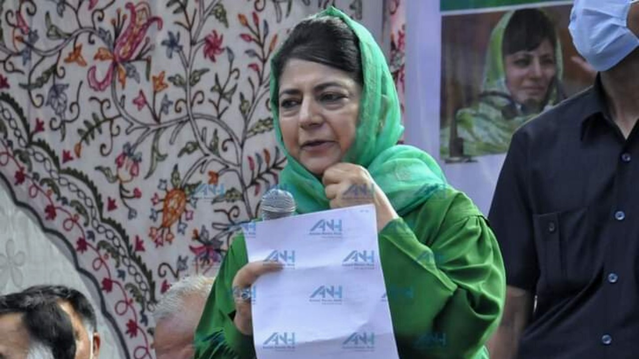 August​ 5​ a day of betrayals, No alternative to dialogue and reconciliation for restoring peace with dignity in J&K: Mehbooba Mufti