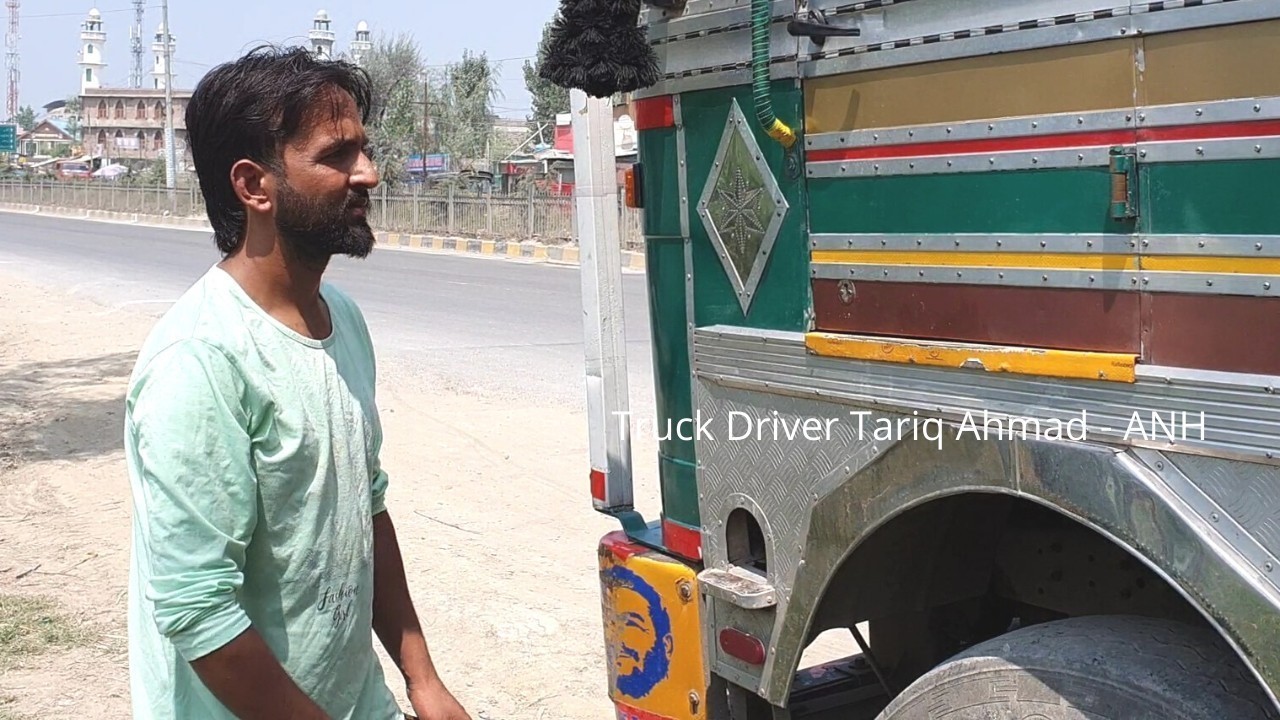 Truck driver allegedly beaten by some unknown person pretending to be cop in Batamaloo