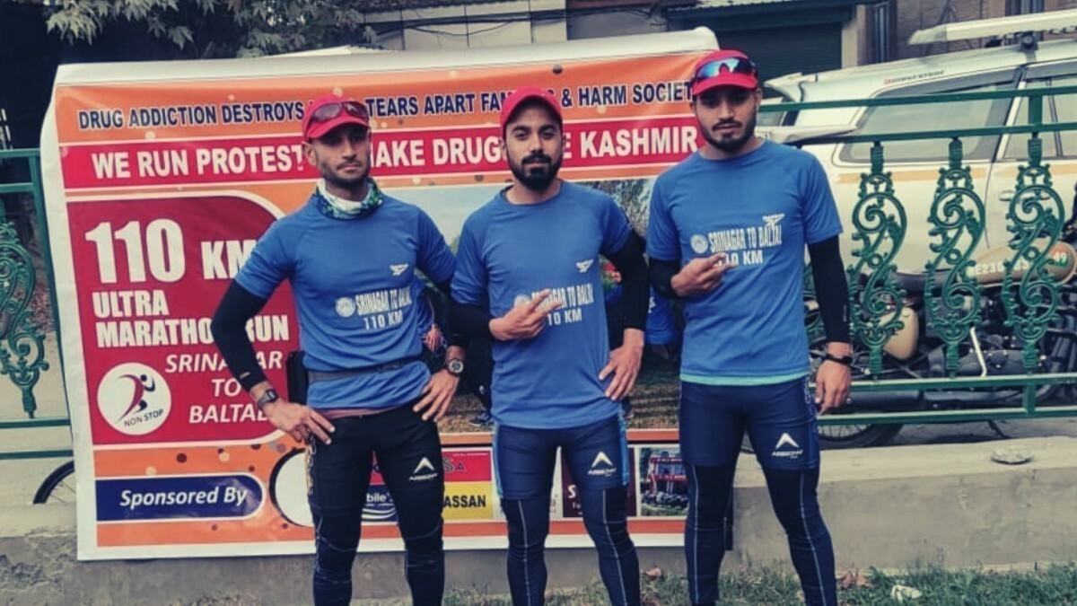 Three youth run from TRC Srinagar to Baltal to create anti-drug awareness