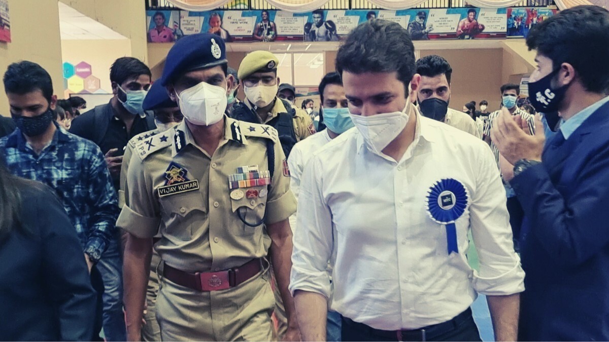 Four militants active in Srinagar: IGP Kashmir Four militants active in Srinagar: IGP Kashmir