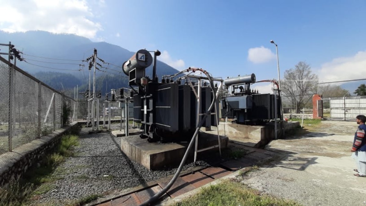 Despite 33/11 KV power station, Ganderbal villages reel under darkness