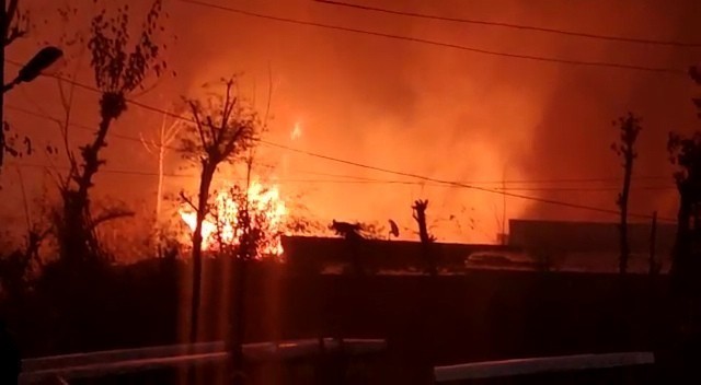 Residential hut gutted in Dal Lake fire incident