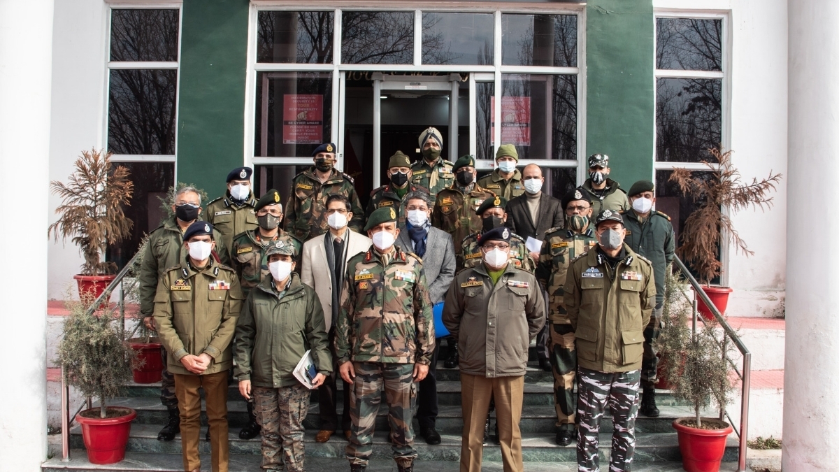 Top officials of Civil admin, Intelligence and Security forces review security situation in Kashmir