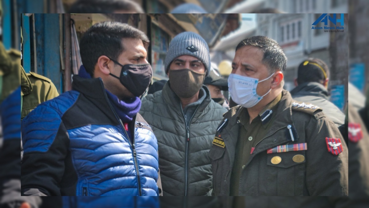 Vaccination pivotal for reopening of schools; decision by SEC soon: Govt