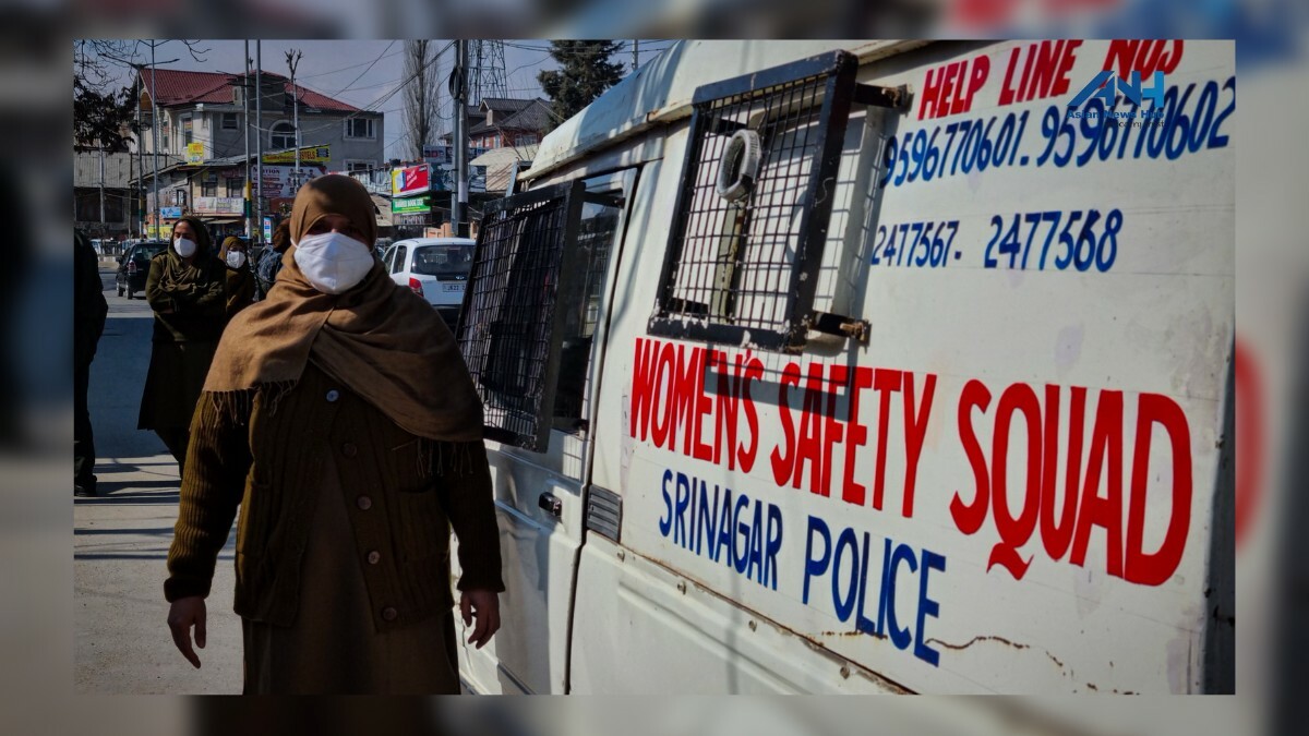 Sgr police deploys women’s safety squad at Parraypora Sgr police deploys women’s safety squad at Parraypora