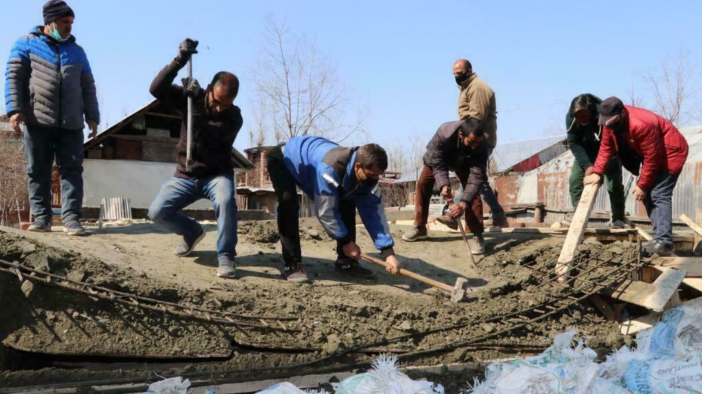 LC&MA carries out demolition drive in Chodribagh, Abi gurpora & Naidyar LC&MA carries out demolition drive in Chodribagh, Abi gurpora & Naidyar