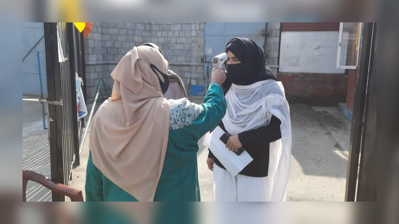 Emotions, jubilations mark re-opening of colleges in Kashmir after long break Emotions, jubilations mark re-opening of colleges in Kashmir after long break