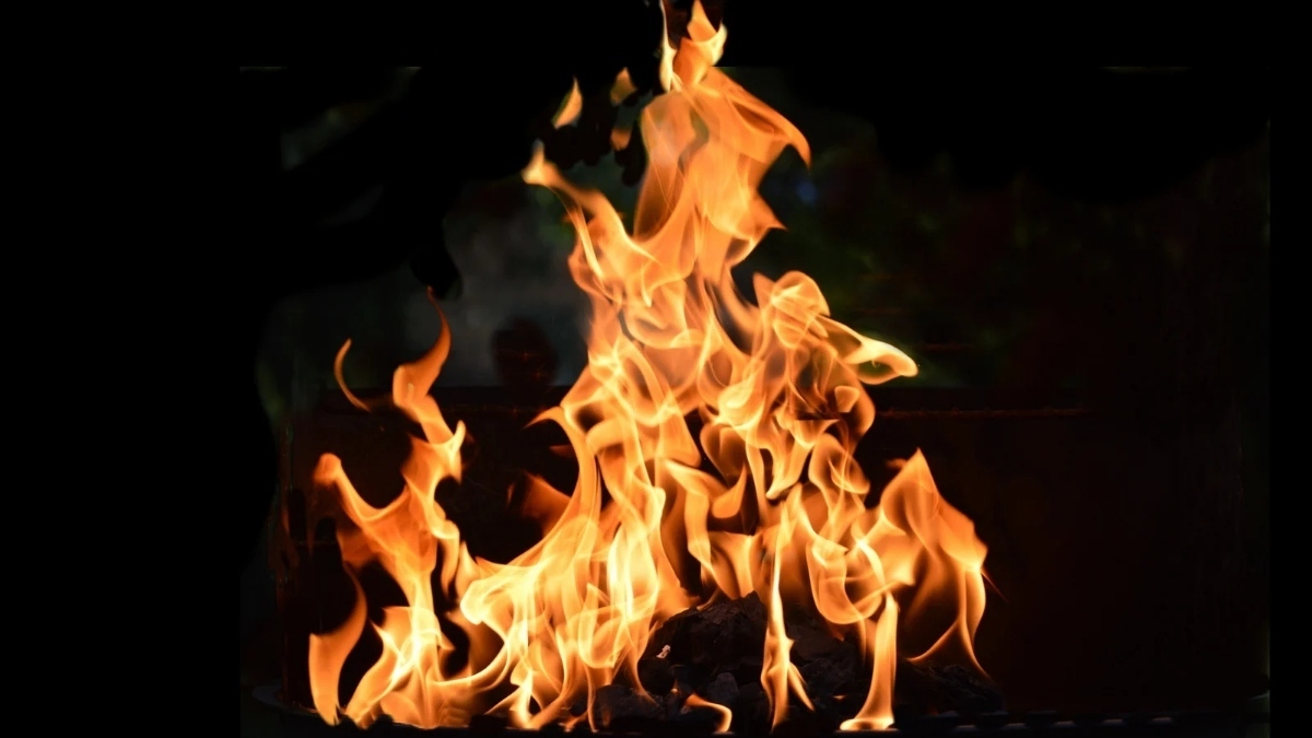 Fire breaks out in residential house in Sumbal, two injured 4 Killed, 24 injured as bus catches fire in Katra