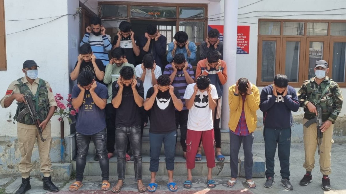 19 arrested for rioting, hooliganism in Srinagar: Police 19 arrested for rioting, hooliganism in Srinagar: Police