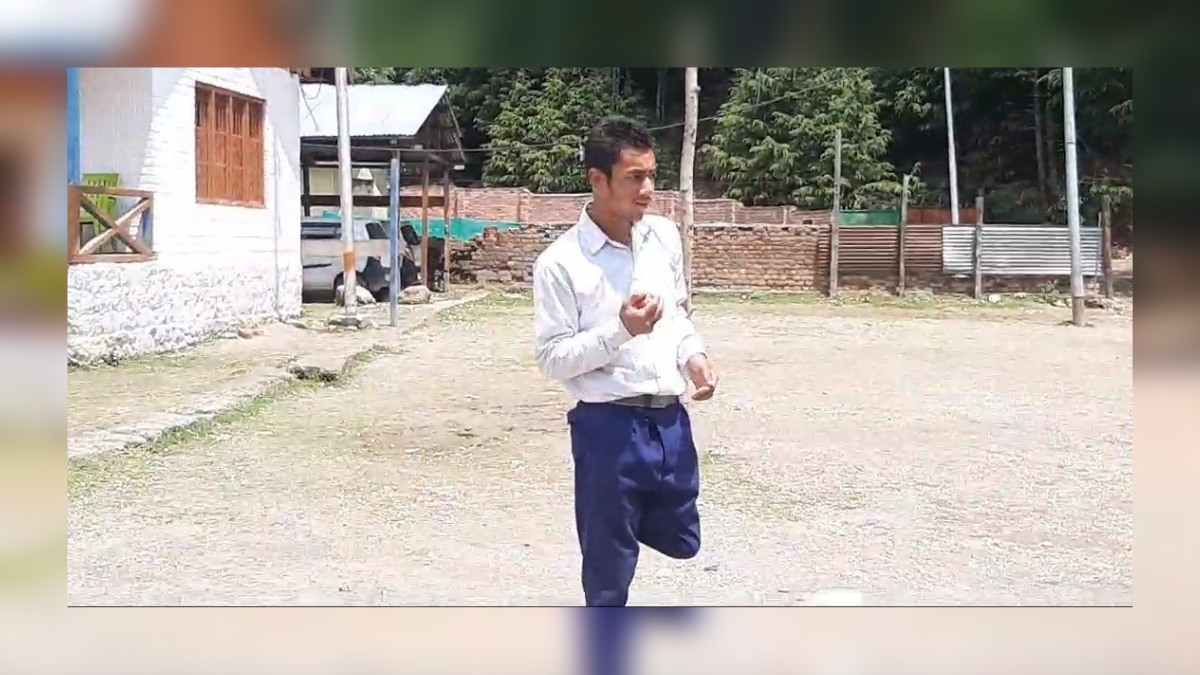 Handwara boy walks to school one leg Handwara boy walks to school one leg