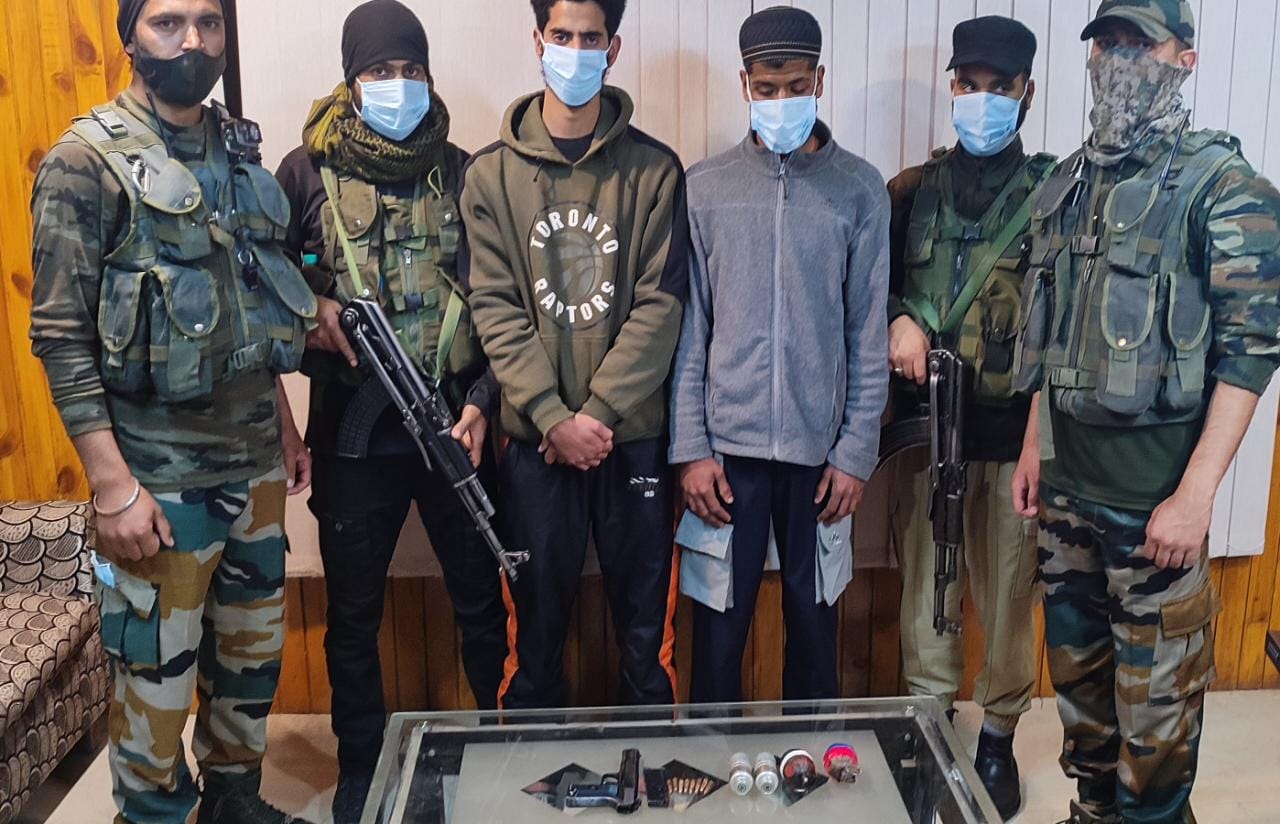Hybrid militant, associate arrested in Baramulla: Police Hybrid militant, associate arrested in Baramulla: Police