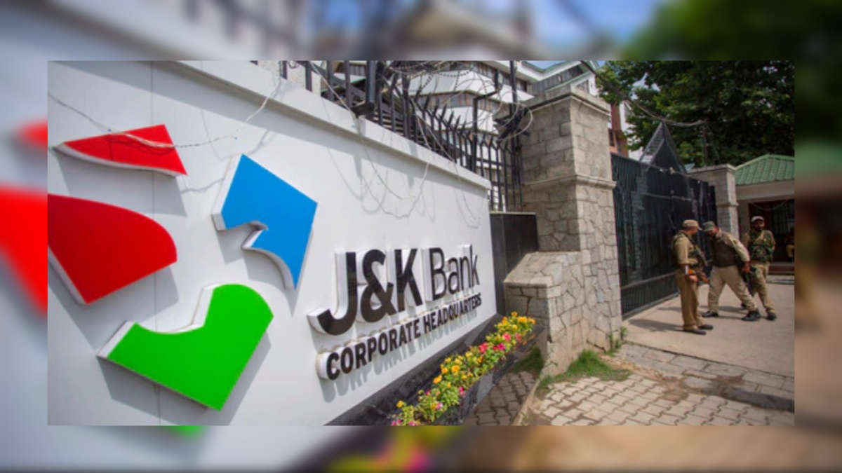 J&K Bank employee ‘unauthorizedly debits money’ from customers' accounts in Shopian J&K Bank’s digital channels record over 2 million transactions worth Rs 1082 Crores in last 36hrs
