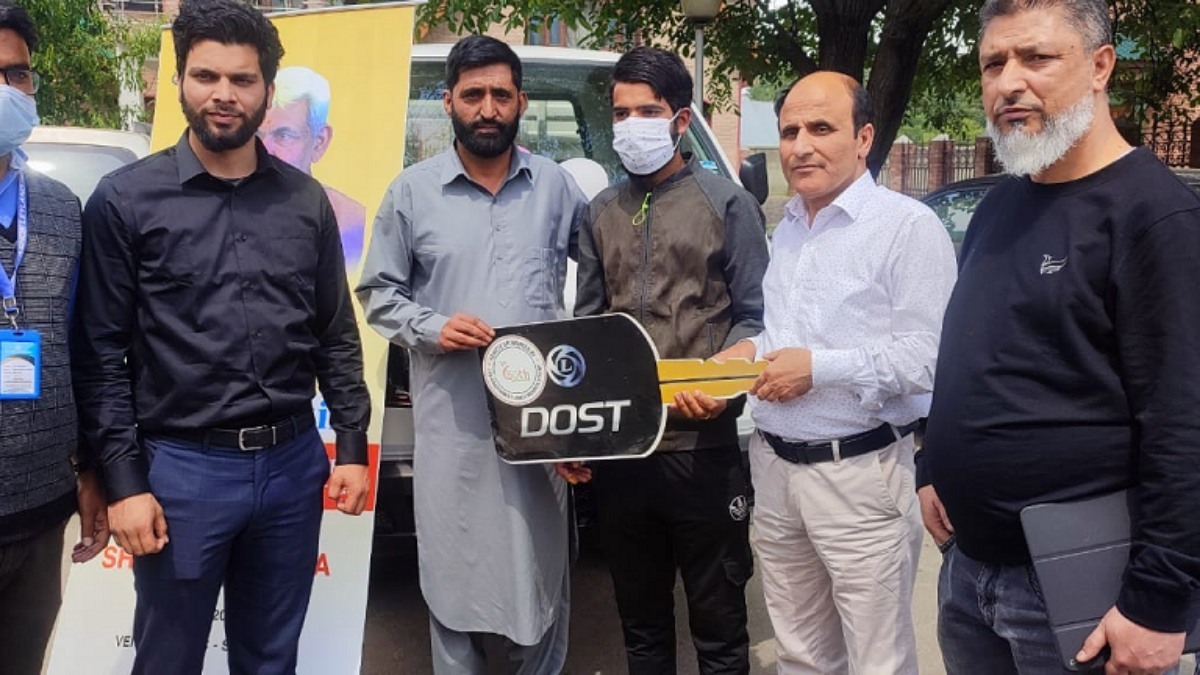 MUMKIN – 30 Vehicles distributed at Anantnag MUMKIN – 30 Vehicles distributed at Anantnag