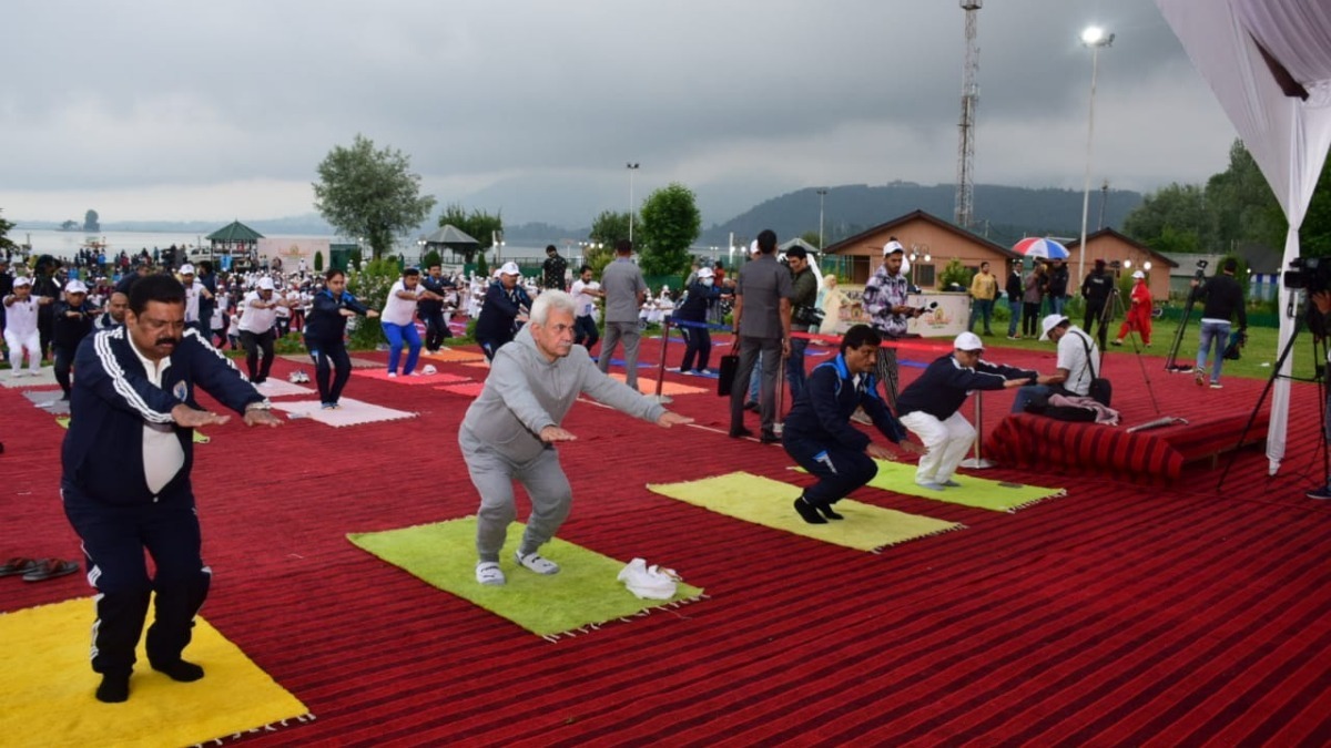 International Yoga Day: LG Manoj Sinha leads hundreds at mass yoga programme at SKICC, Srinagar International Yoga Day: LG Manoj Sinha leads hundreds at mass yoga programme at SKICC, Srinagar