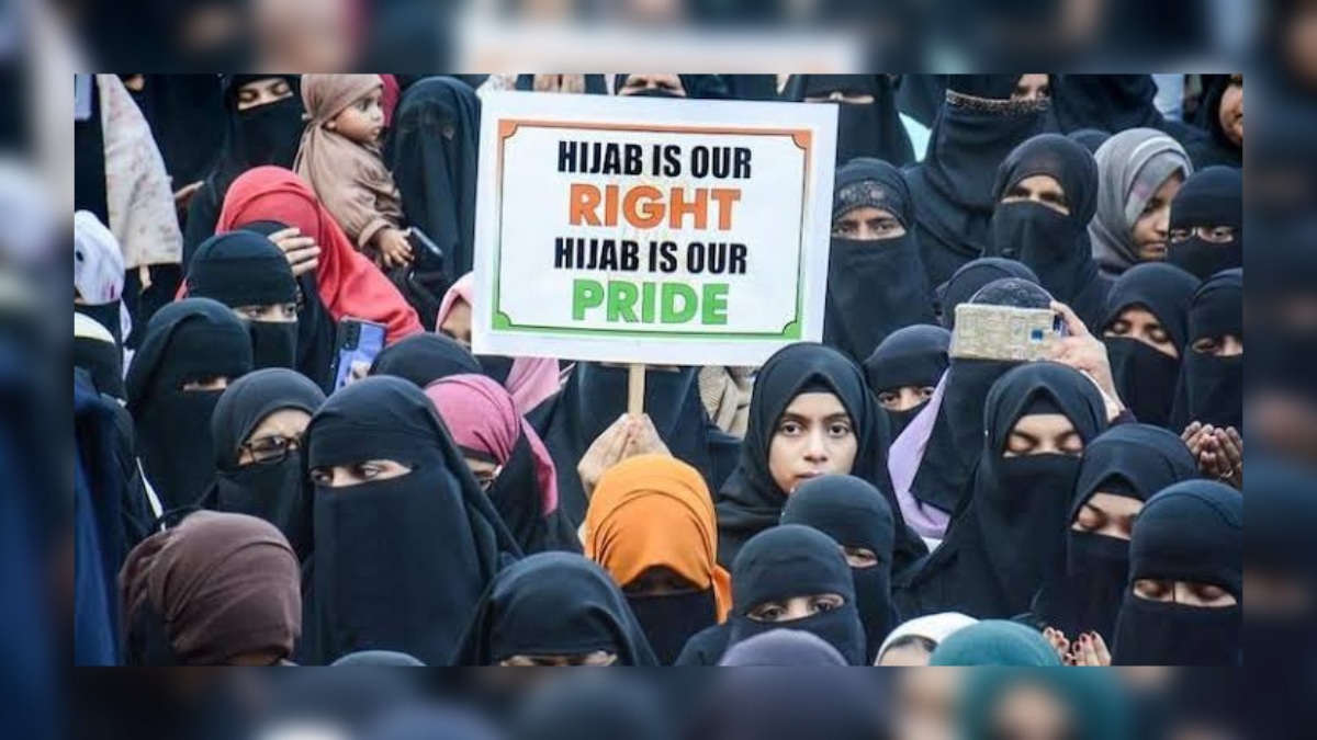 6 students suspended for wearing hijab 6 students suspended for wearing hijab