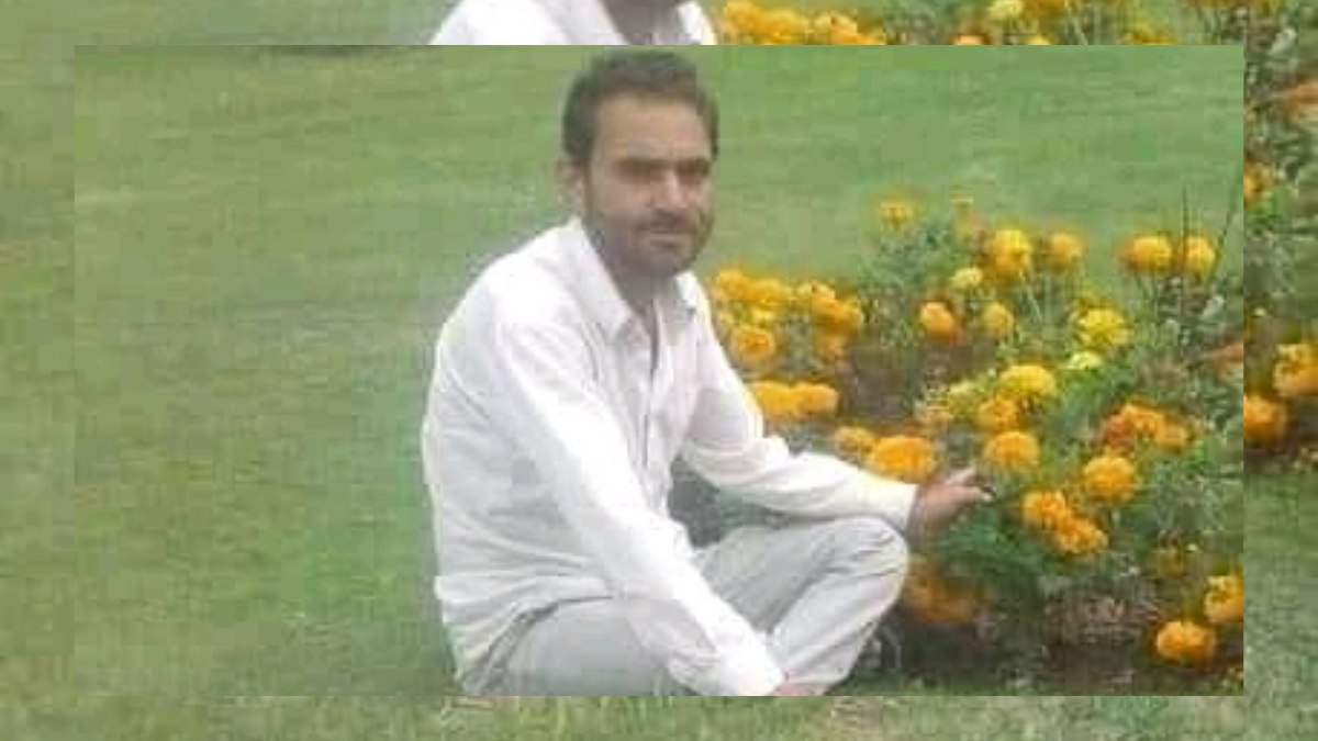 Bank employee dies after falling from under construction house in Pahalgam Bank employee dies after falling from under construction house in Pahalgam