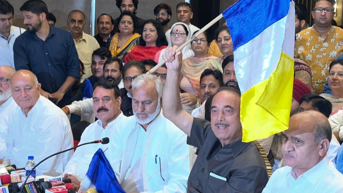 Will compete like students in classroom; have no political foes: Ghulam Nabi Azad Will compete like students in classroom; have no political foes: Ghulam Nabi Azad