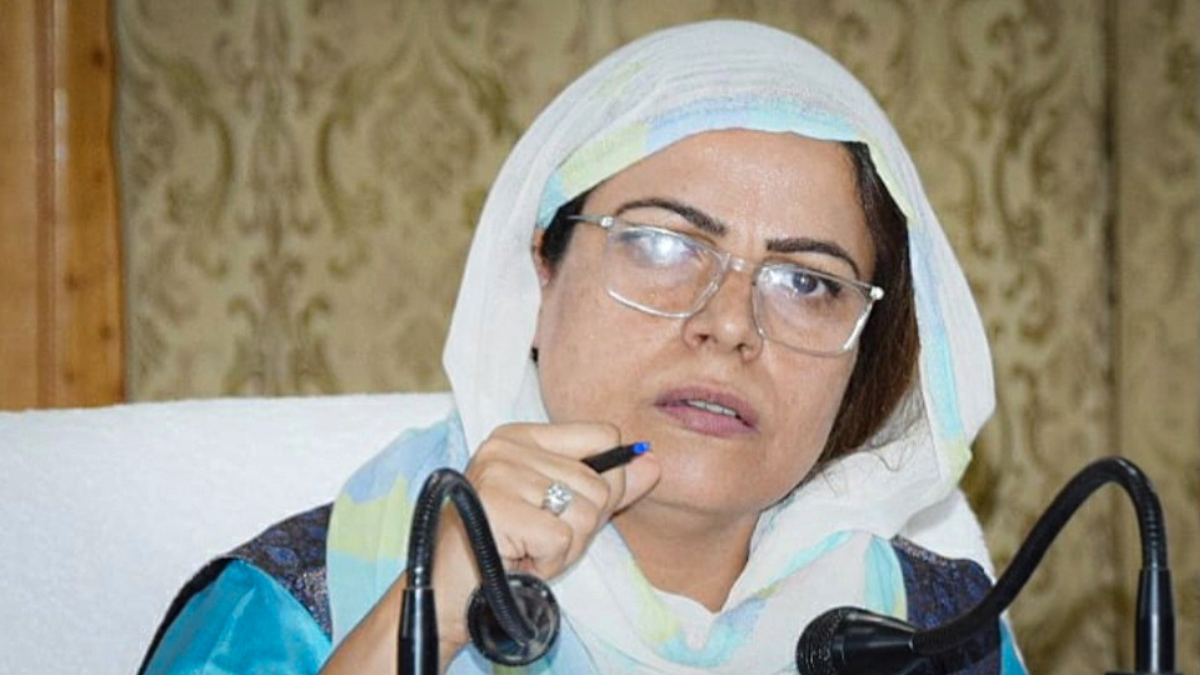 Safeena Beigh calls General Council meeting; reviews progress on developmental works