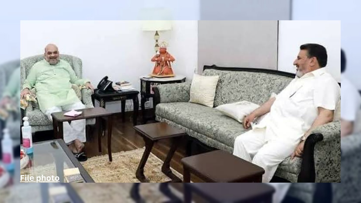 Apni Party delegation led by Altaf Bukhari meets HM Amit Shah at Raj Bhawan, Sgr