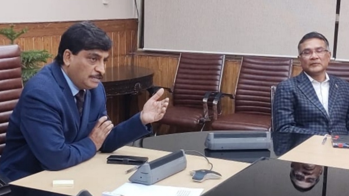 CS takes stock of traffic movement and condition of Sgr-Jmu National Highway CS takes stock of traffic movement and condition of Sgr-Jmu National Highway