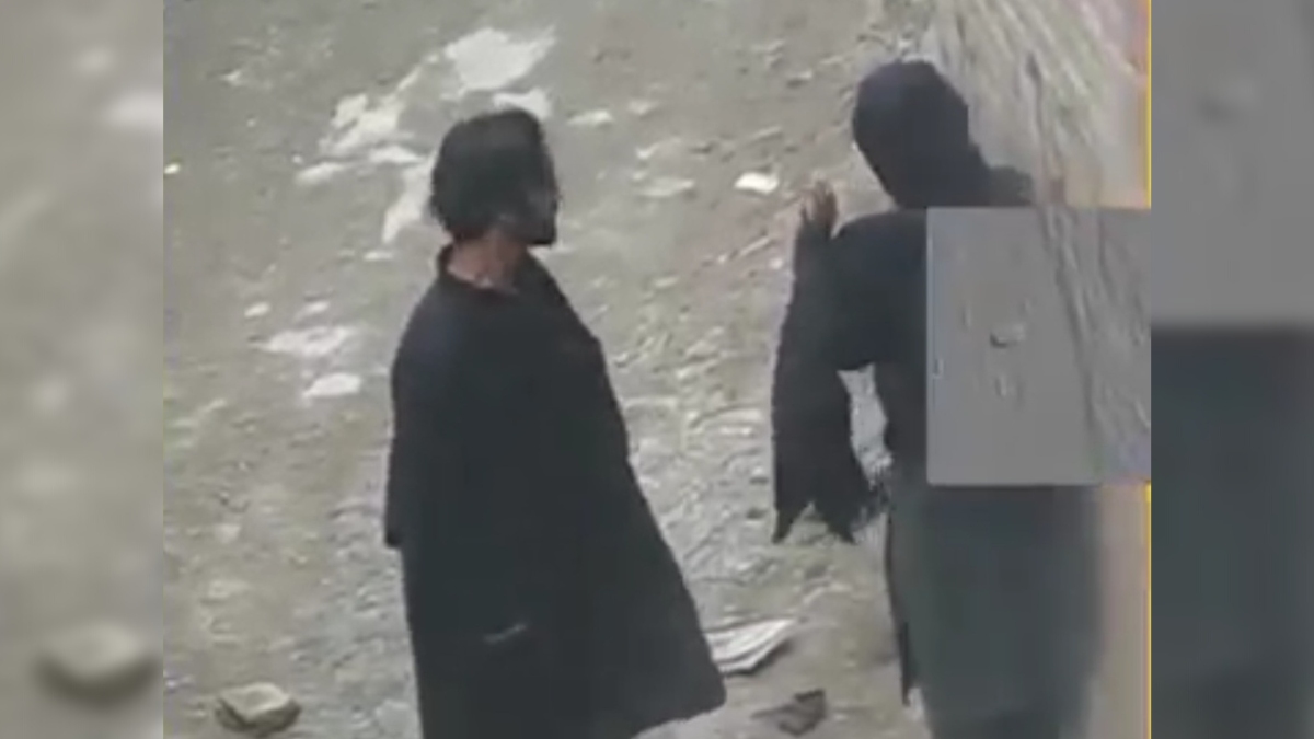 Anantnag viral video: Youth held after thrashing school girl Anantnag viral video: Youth held after thrashing school girl