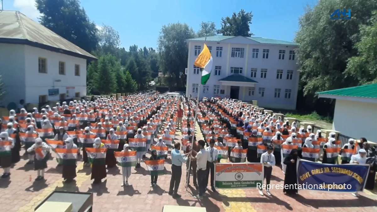 All Govt institutes and offices to hoist National Flag on Republic Day,  2023: Div Com Kashmir All Govt institutes and offices to hoist National Flag on Republic Day,  2023: Div Com Kashmir