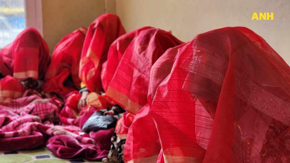 16 orphans among 31 couples tie knot in mass marriage in Srinagar 16 orphans among 31 couples tie knot in mass marriage in Srinagar