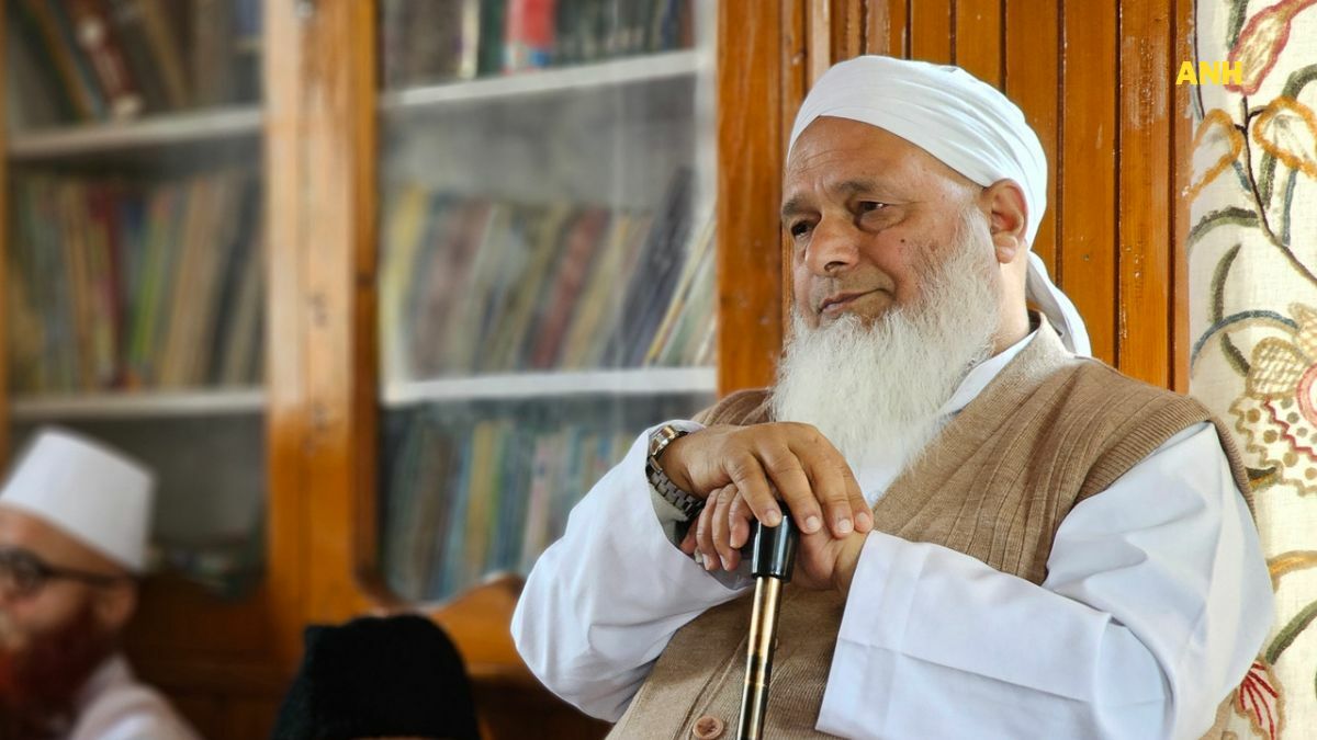 Only Ulemas entitled to take decisions about Islamic issues: Moulana Rahmatullah