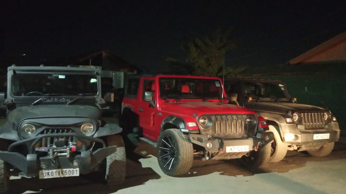 03 Thar jeeps seized as occupants including juveniles engage in hooliganism on foreshore road: Police 03 Thar jeeps seized as occupants including juveniles engage in hooliganism on foreshore road: Police