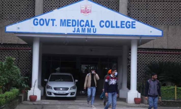 5 students injured in scuffle at GMC Jammu, 10 students rusticated from hostel for 2 months