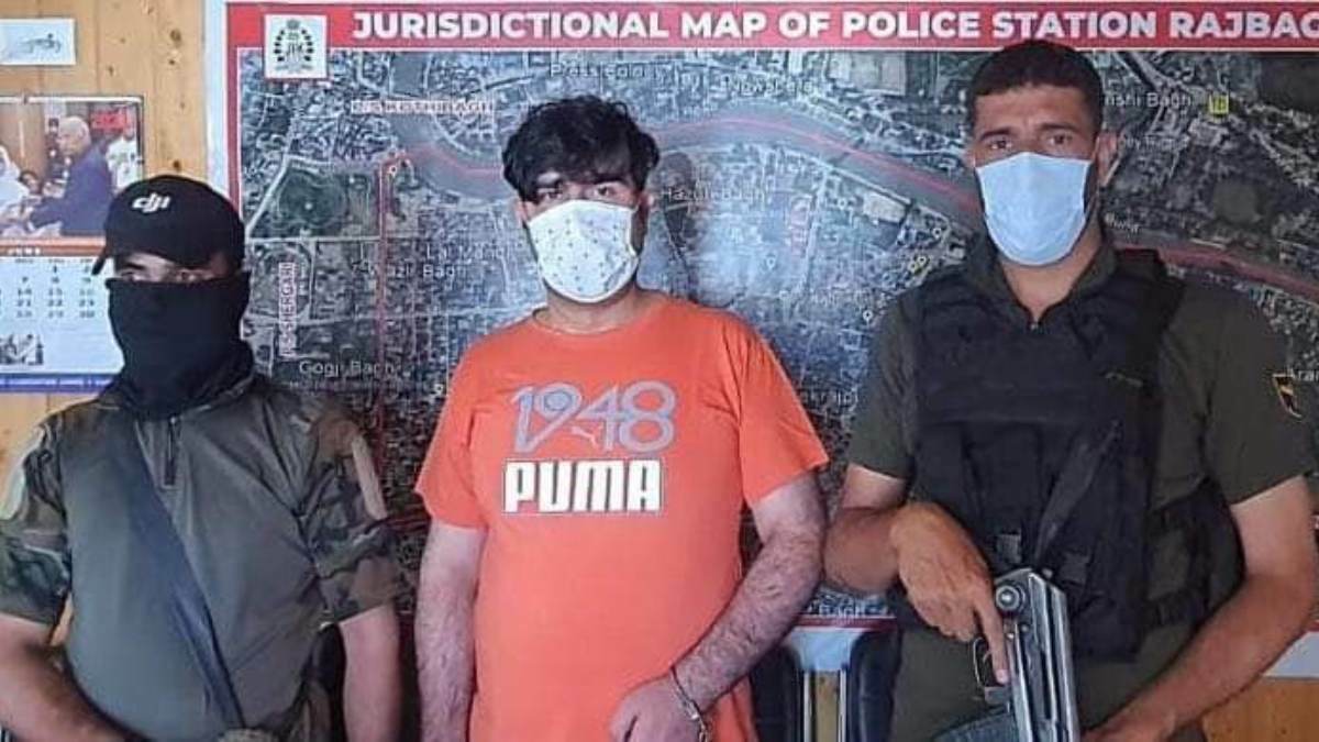 Fraudster from Safakadal booked under PSA: Sgr Police Fraudster from Safakadal booked under PSA: Sgr Police