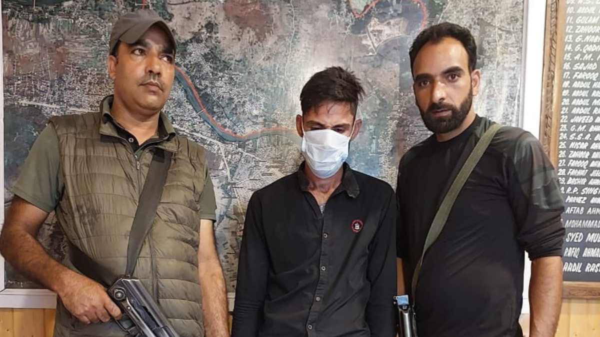Ganderbal man arrested for stabbing youth in Eidgah Sgr Ganderbal man arrested for stabbing youth in Eidgah Sgr