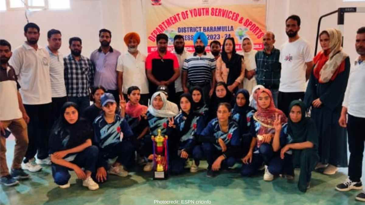 Baramulla shines victorious in the inter-district provincial level Girls Handball Competition Baramulla shines victorious in the inter-district provincial level Girls Handball Competition