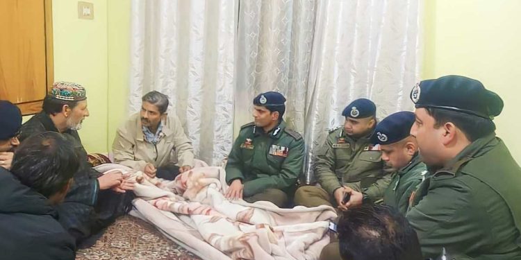 DGP R R Swain visits Martyr Insp. Masroor’s home expresses condolences