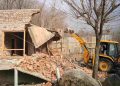 Massive demolition drive held in Kangan Gbl Massive demolition drive held in Kangan Gbl