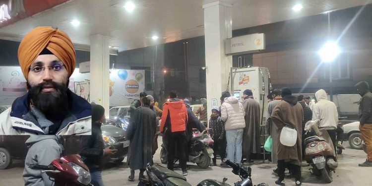 OIl Tanker Association denies strike, urges public calm amid rush at fuel stations OIl Tanker Association denies strike, urges public calm amid rush at fuel stations