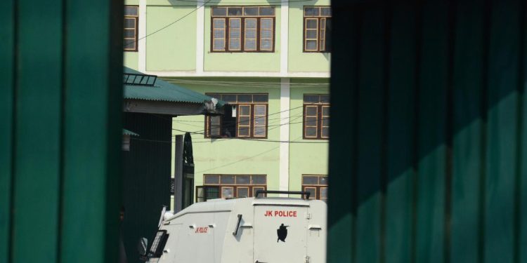 Terror funding case: NIA raids multiple locations in J&K, over ₹20 lakhs seized Terror funding case: NIA raids multiple locations in J&K, over ₹20 lakhs seized