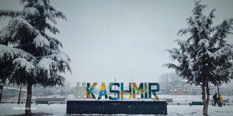 J&K Braces for Moderate Wet Spell Tomorrow Kashmir braces for wet spell