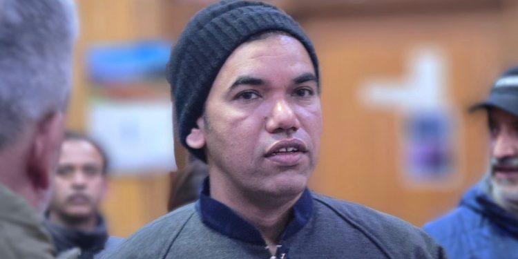 Div Com Kashmir reviews arrangements for Ramadan, Navroz Div com Kashmir directs SRTC, Smart City & Private transporters to facilitate public, run buses on time