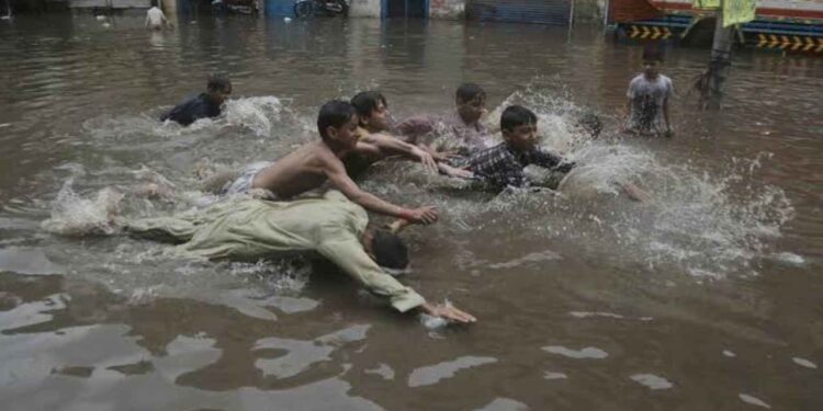 87 killed, over 80 injured as heavy rains wreak havoc in Pakistan 87 killed, over 80 injured as heavy rains wreak havoc in Pakistan