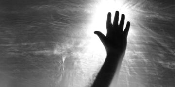 Minor girl burnt alive after fire breaks out in residential house in Sopore