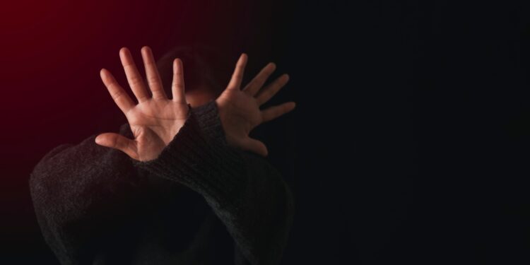 Cop injured after being assaulted in Shopian village, case registered