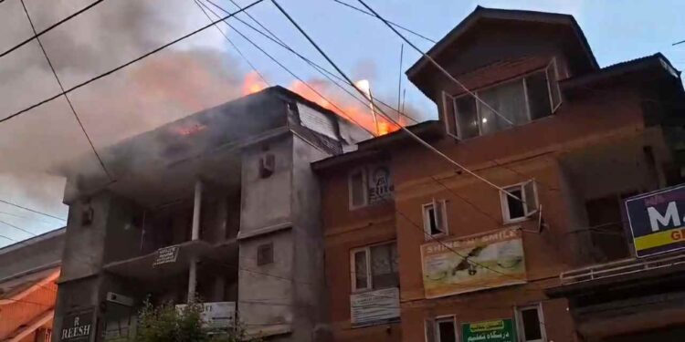 Fire breaks out in Rajbagh Sgr Fire breaks out in Rajbagh Sgr