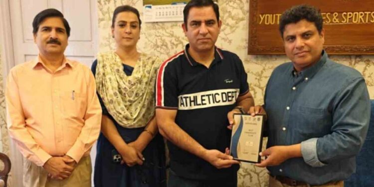 JKSC Football Academy bags AIFF's best Grassroots Centre award JKSC Football Academy bags AIFF’s best Grassroots Centre award