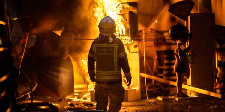 Fire in Kuwait’s Mangaf kills at least 41