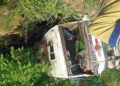 Mini Bus Turns Turtle in Pazalpora, Rafiabad: 2 Dead, 15 Injured Mini Bus Turns Turtle in Pazalpora, Rafiabad: 2 Dead, 15 Injured