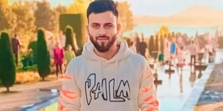 Man dies, lady injured in Awantipora road accident Man dies, lady injured in Awantipora road accident