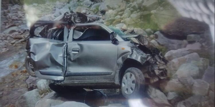 Five children, policeman among 8 dead in Kokarnag accident Five children, policeman among 8 dead in Kokarnag accident