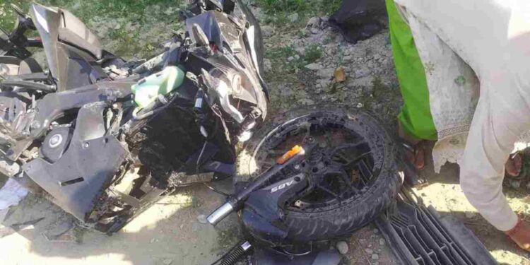 Two critically injured after head-on collision in Sopore